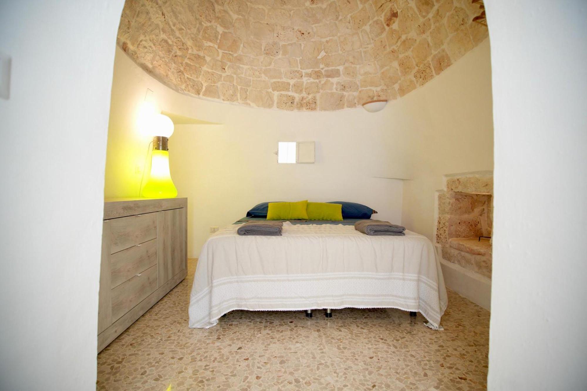 Trullo Canopo Ceglie Messapica Bagian luar foto